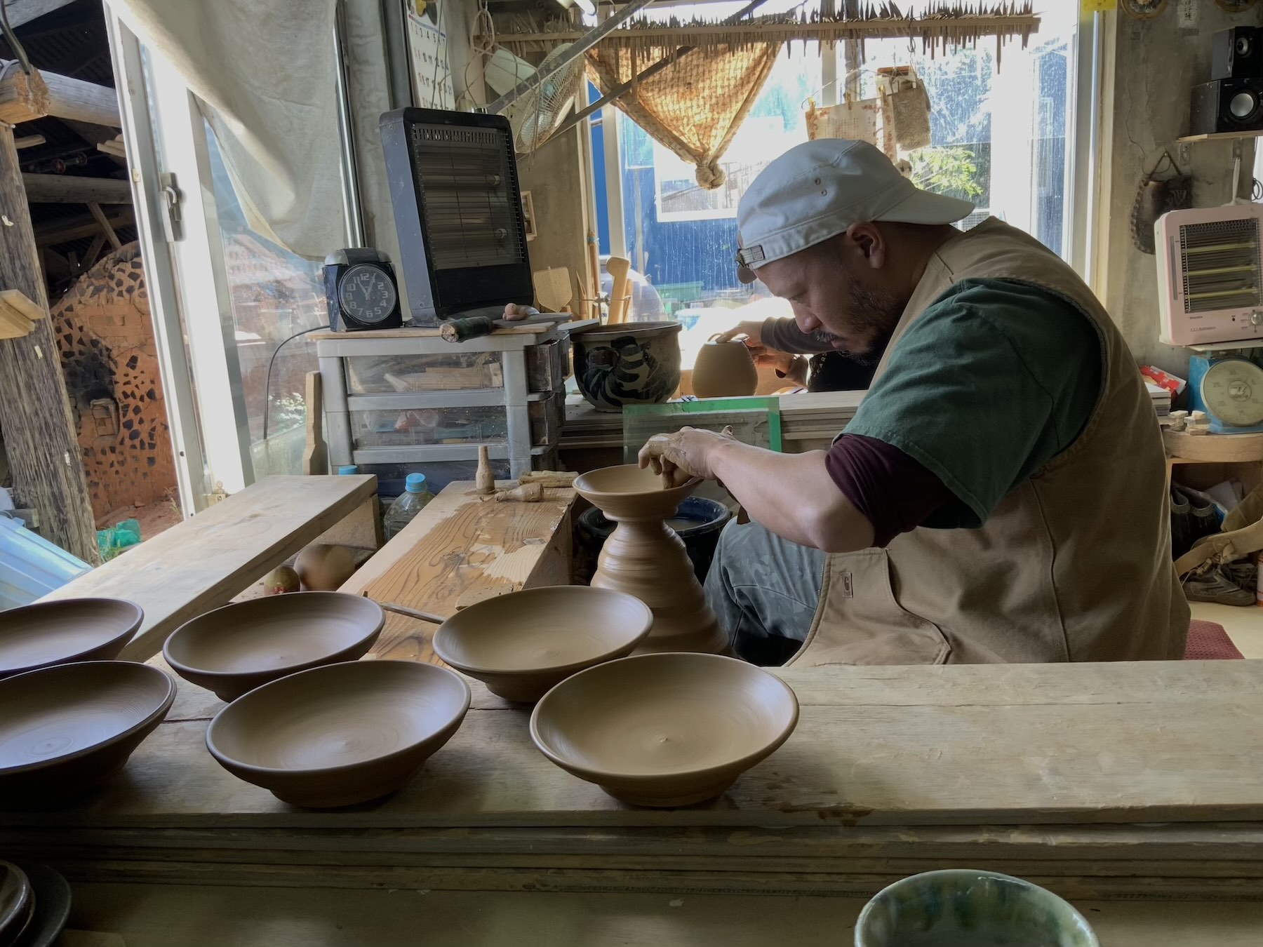 琉球壷屋焼 陶真窯 相馬正和 作 琉球赤絵魚文尺皿 Yahoo!オークション -「相馬正和」の落札相場・落札価格