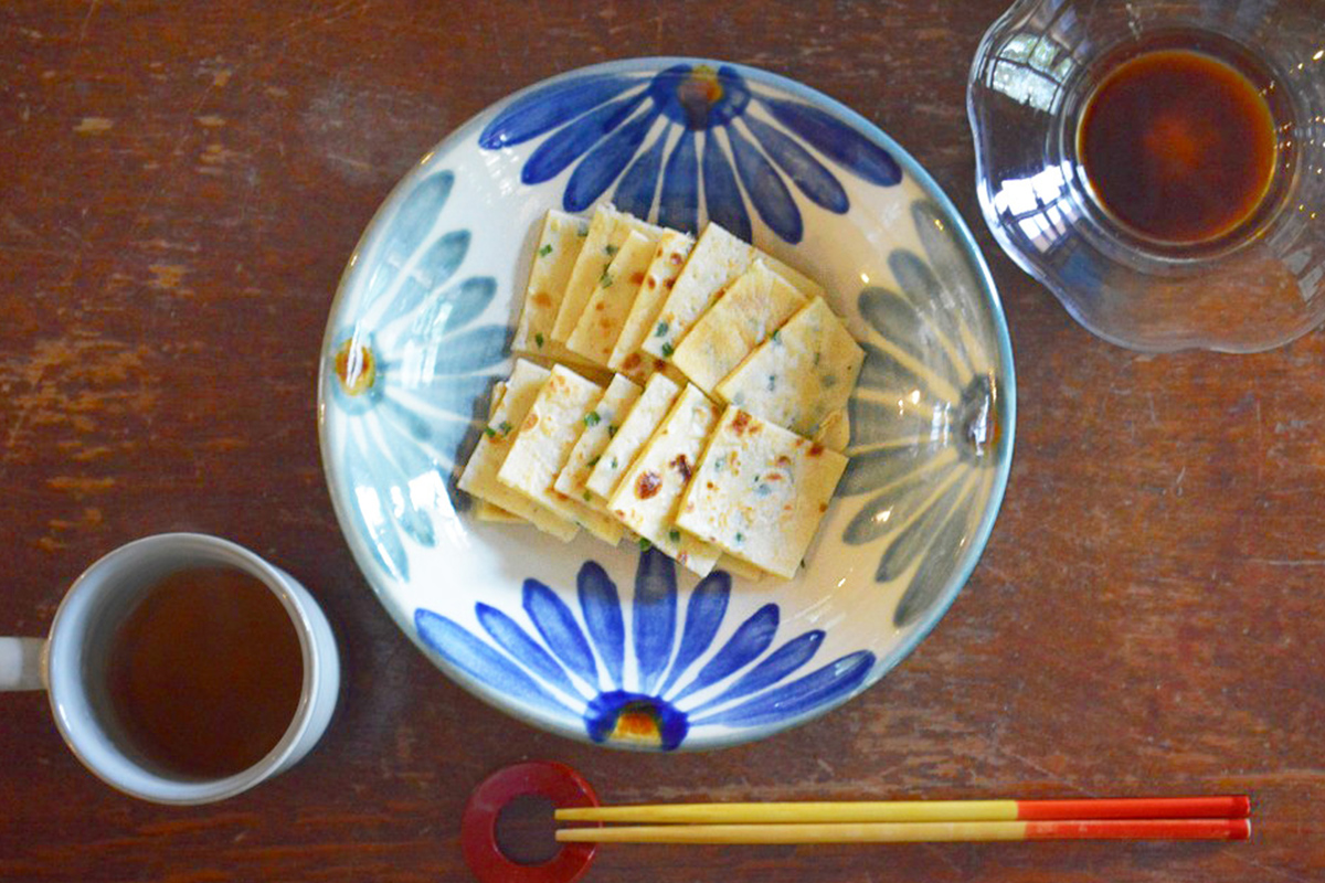 「ひと手間」がもたらす豊かな時間　やちむん×彩ごはんの食卓