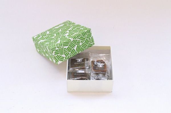 黒糖入り小箱 ハイビスカス シマノネ | ゆいまーる沖縄 ＜Online＞