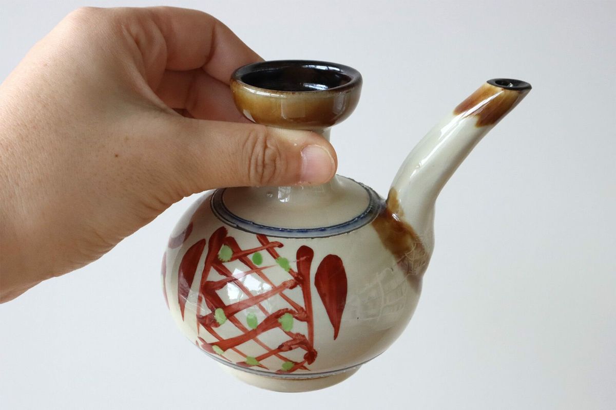 やちむんカラカラ Amazon.co.jp: 焼物 やちむん 玉入りカラカラ 酒器 沖縄 陶芸品
