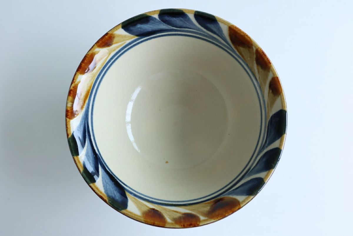 やちむん 6寸そばマカイ（デイゴ唐草）/陶眞窯 | ゆいまーる沖縄