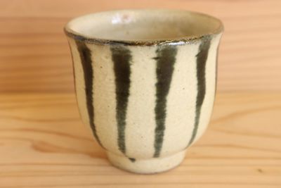 【期間限定特価】 ストライプ 小 湯呑 照屋窯 ＜Online＞ ゆいまーる沖縄 | 照屋佳信 コレクション
