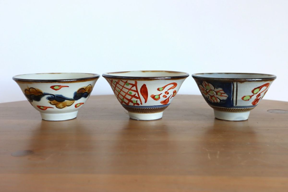 朝鮮　陶器　坐像 4寸マカイ 赤絵 国場陶芸 | ゆいまーる沖縄 ＜Online＞