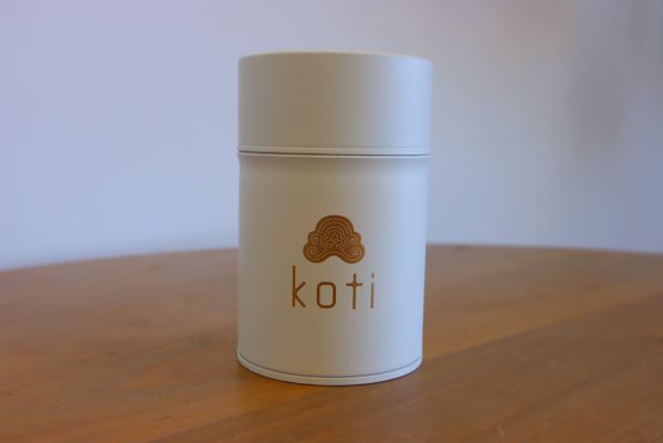 沖縄県産紅茶 リーフ（茶葉）30ｇ缶入り　/ 琉球菓子とお茶 koti